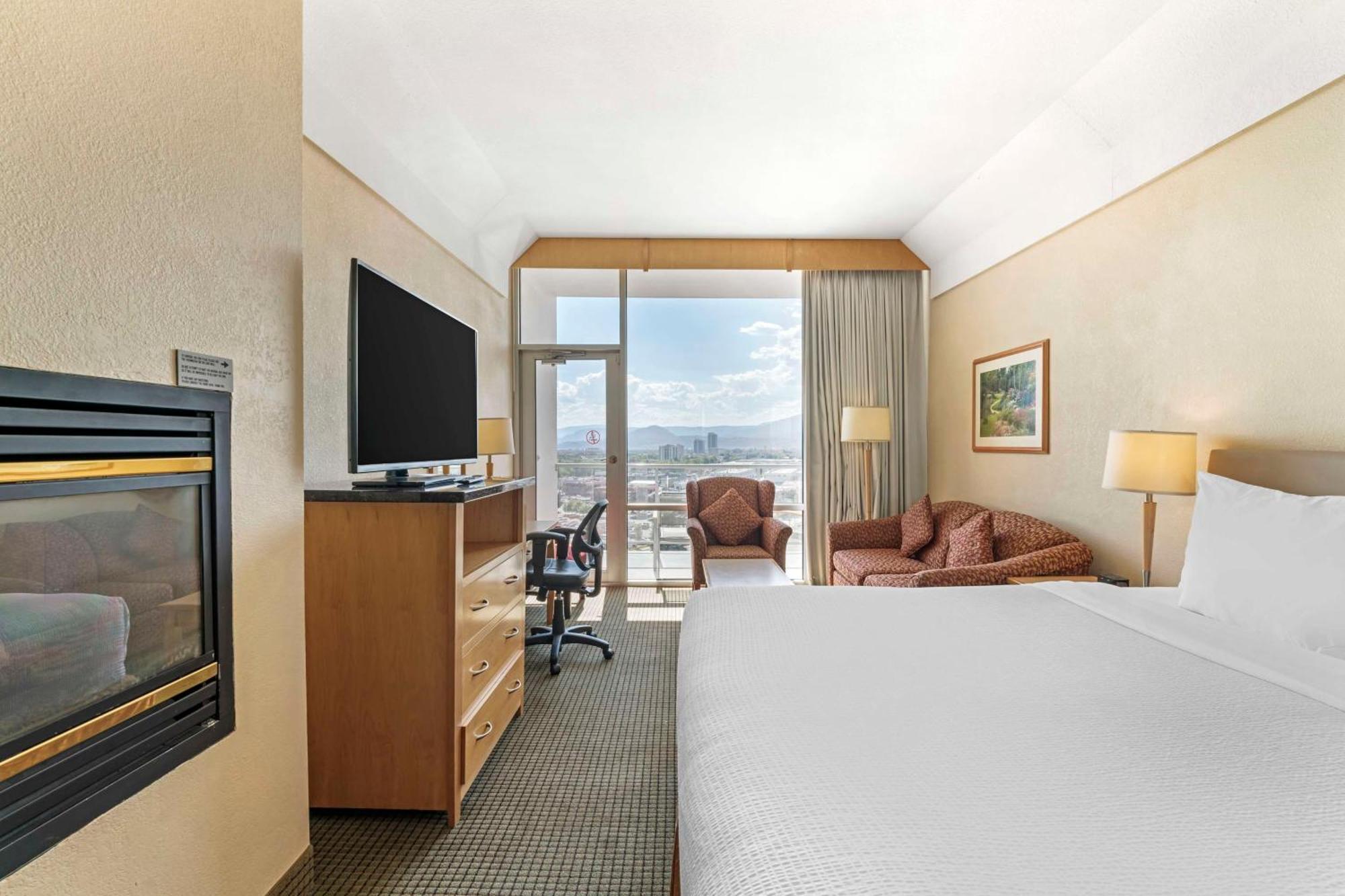 เบสต์ เวสเทิร์น พลัส เคโลว์นา โฮเต็ล แอนด์ สวีตส์ Hotel ภายนอก รูปภาพ