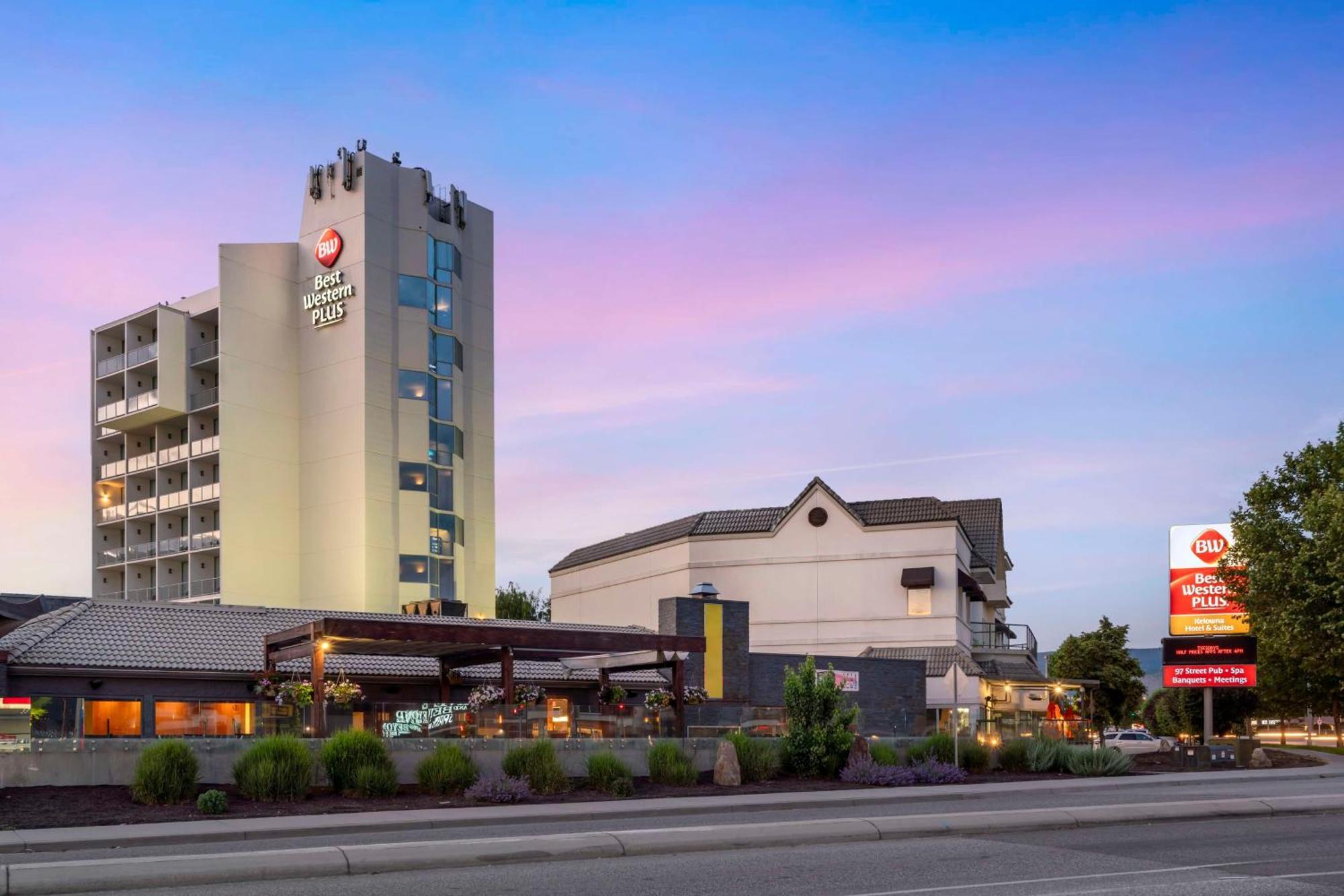 เบสต์ เวสเทิร์น พลัส เคโลว์นา โฮเต็ล แอนด์ สวีตส์ Hotel ภายนอก รูปภาพ